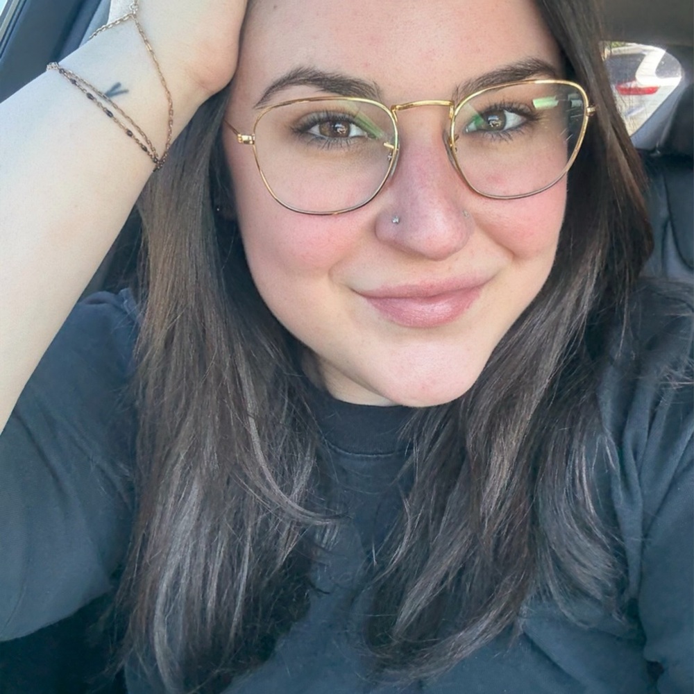 Meet your Posher, Gabriella